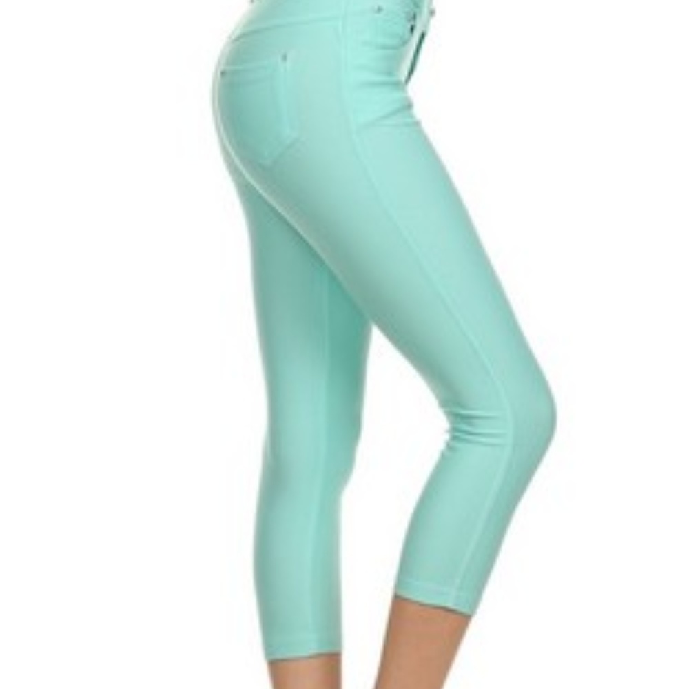 NWT Jean Stretch Capris - Mint/Aqua